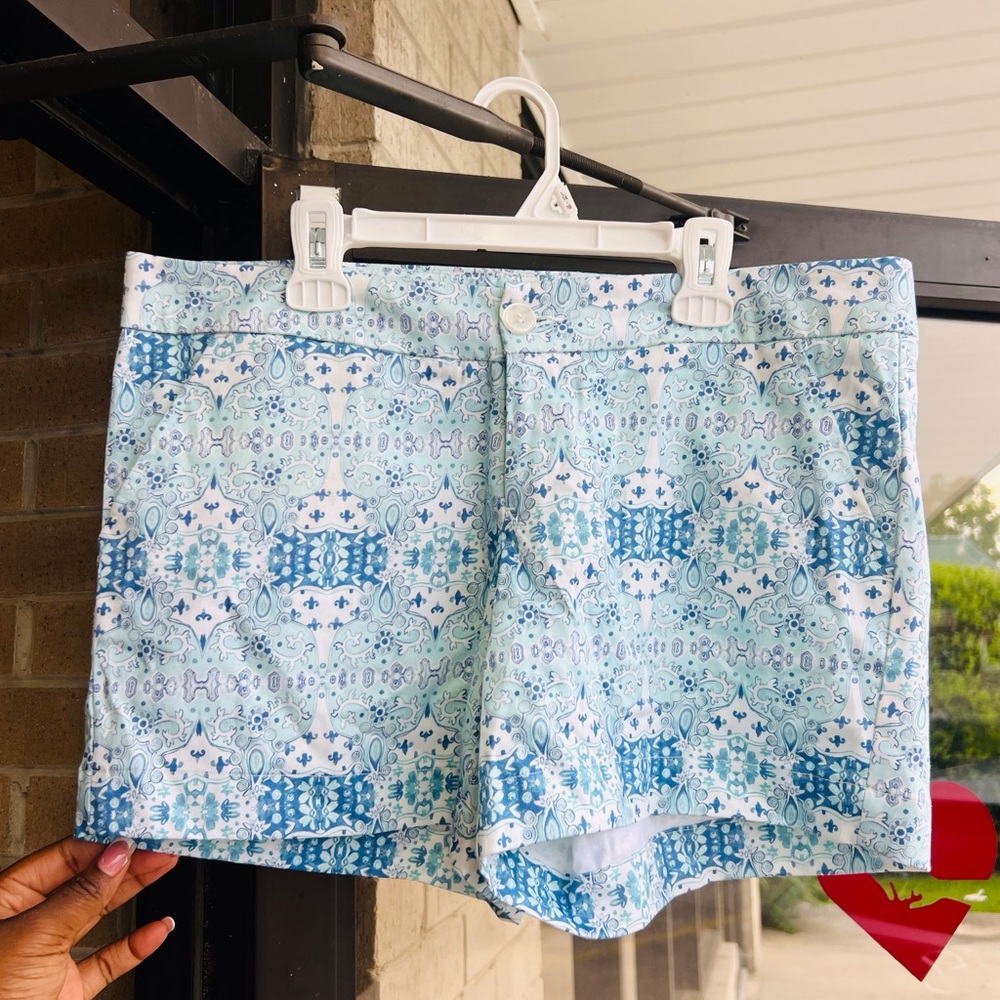 Kaeli Smith Blue and White Bermuda Shorts Relaxed Fit